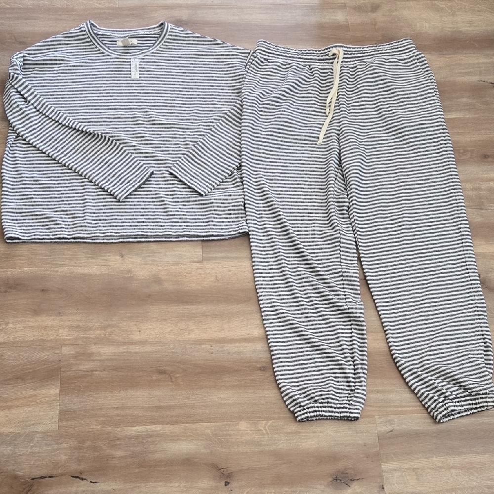 Madewell Women's Lounge Set- Black and White Stripes NWT